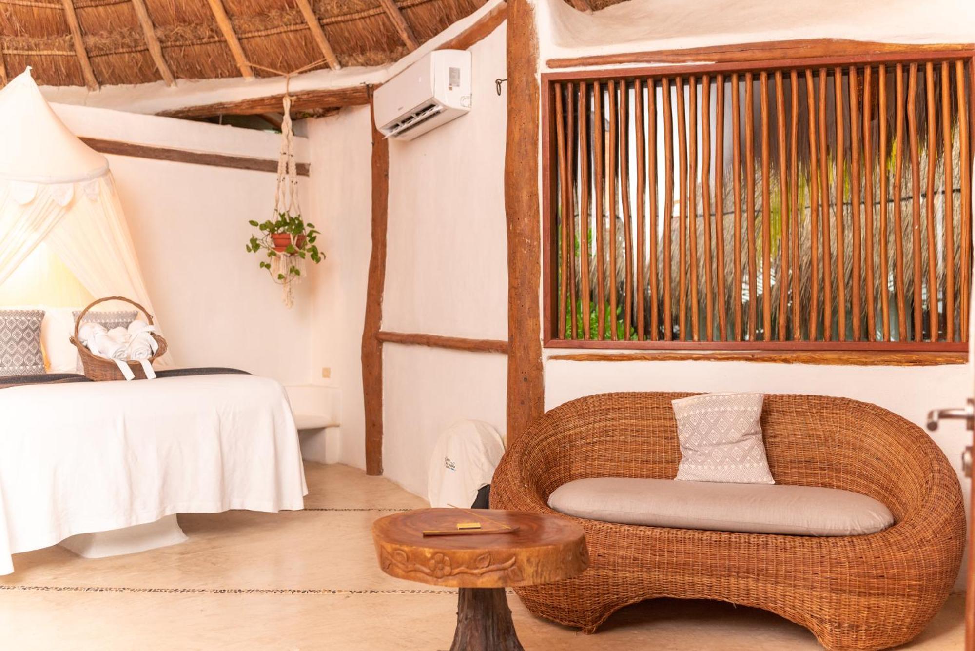 Casa Takywara Hotel Isla Holbox Exterior photo